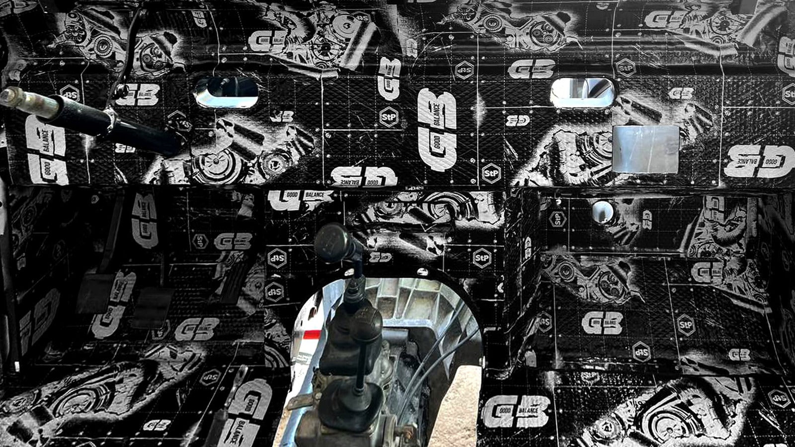 GB-2-Black-004