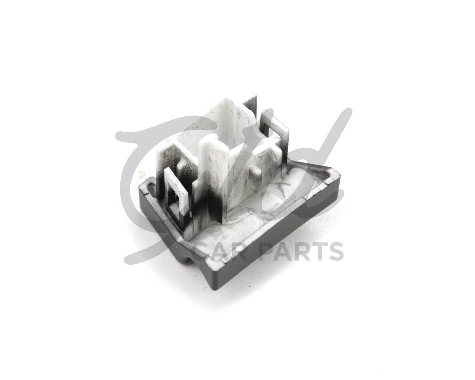 LR05-0006 (10)