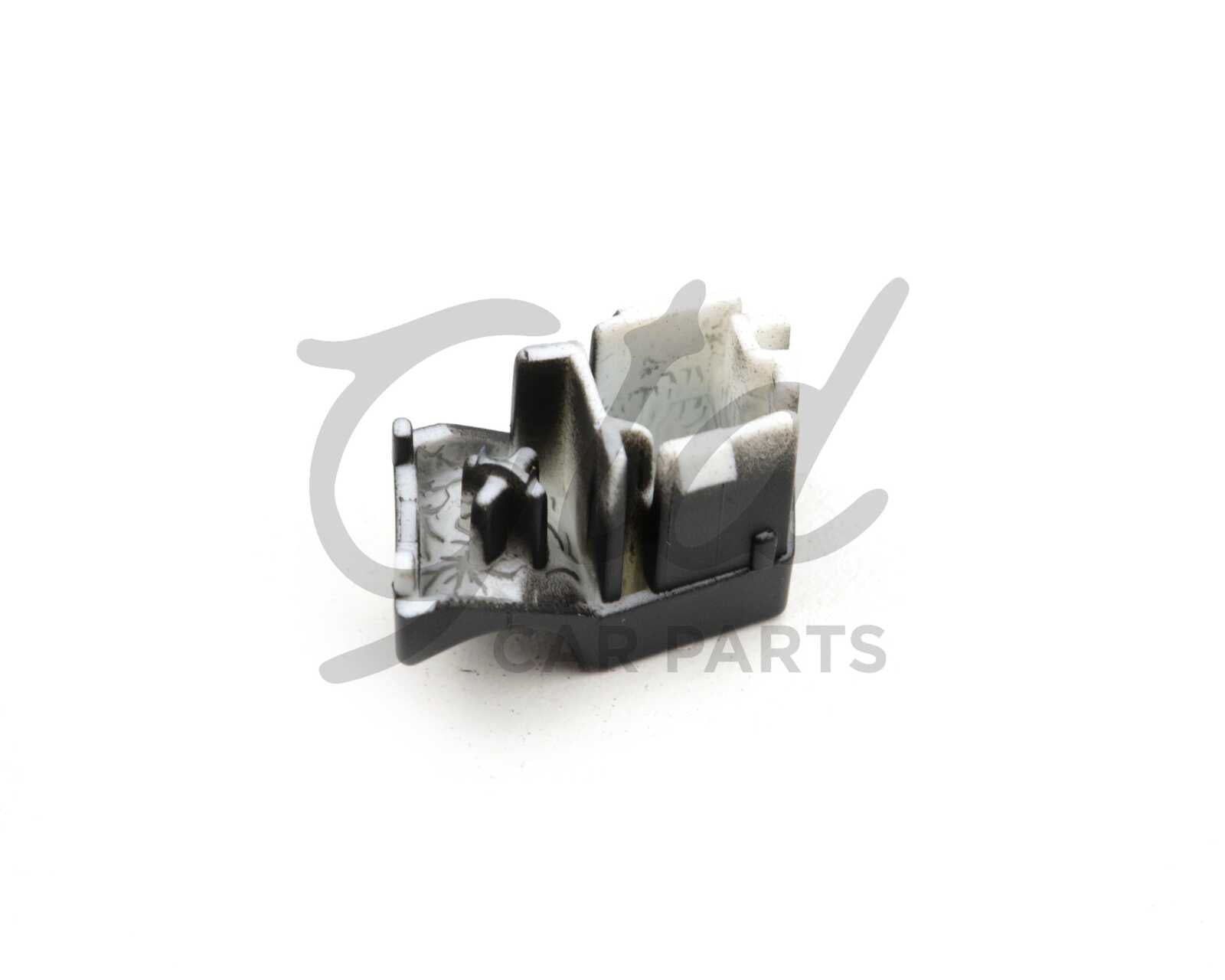 LR05-0007 (8)
