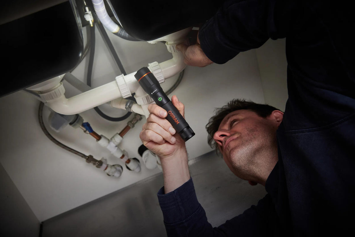 Lanterna LED Recarregável OSRAM PRO TORCH 500 com Zoom — LEDIL430