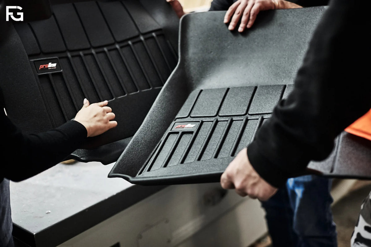 Tapetes interior PRO-LINE - rebordo alto e material